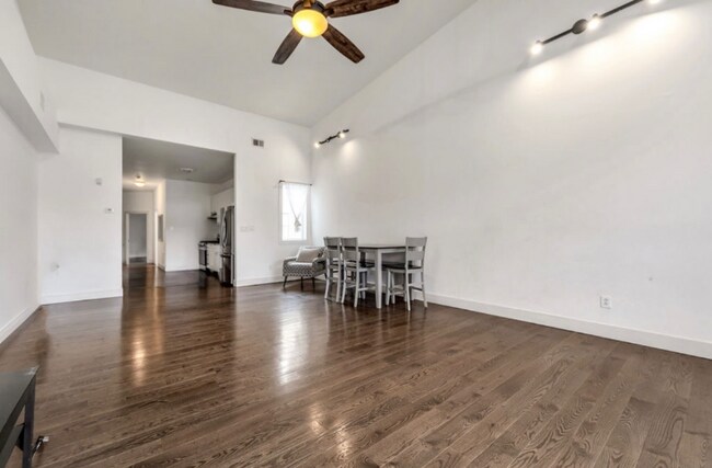 Foto del edificio - 1637 N 33rd St