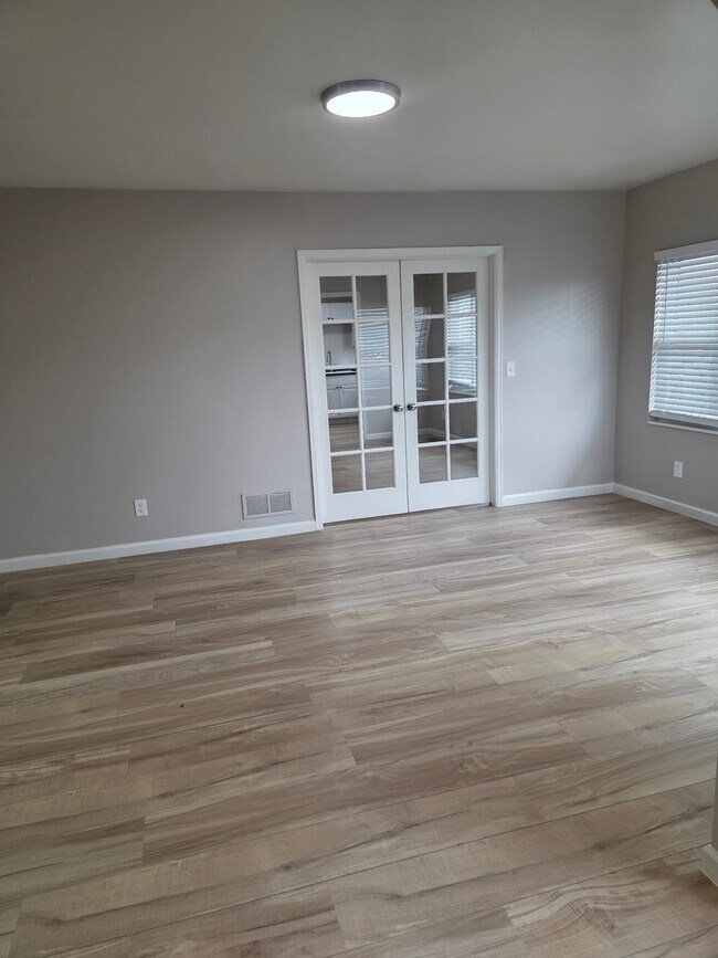 Foto del edificio - 7405 Ralston Rd