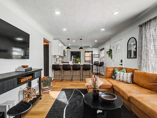 Foto del edificio - 5252 W 45th St