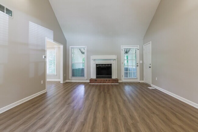 Building Photo - 3751 Quail Hollow Trail