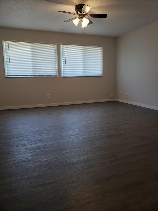 Foto del edificio - 4841 Tama St SE