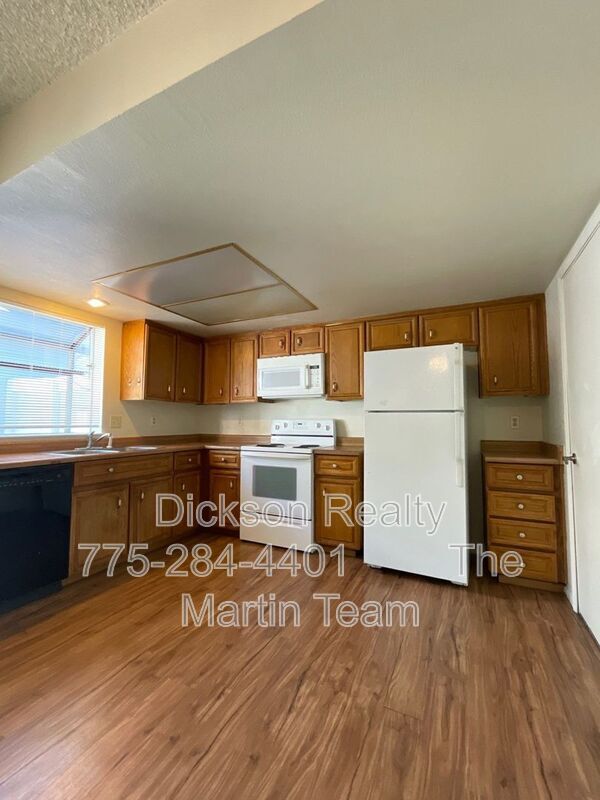 Foto del edificio - 1908 E Minaret Cir