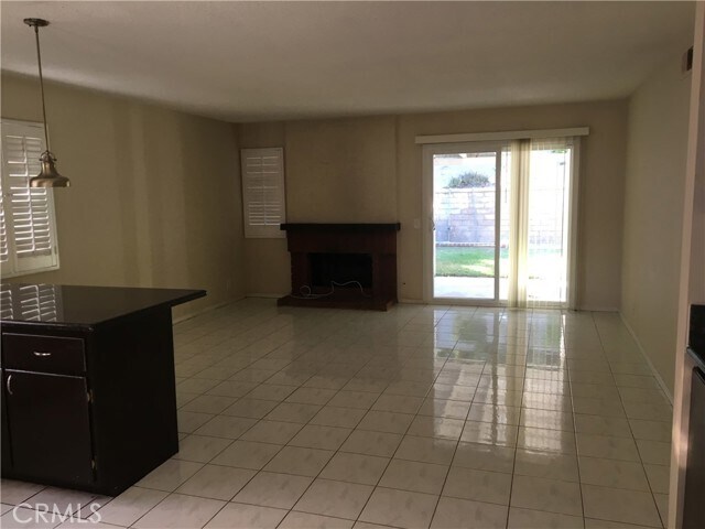Foto del edificio - 65 Deer Creek Rd