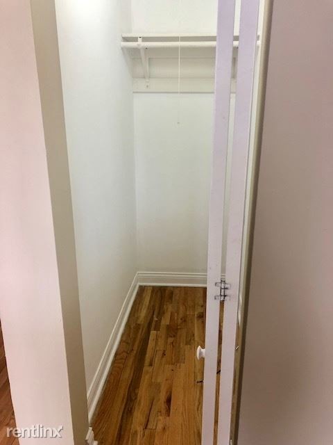 Foto del edificio - 6200 N Hiawatha Ave