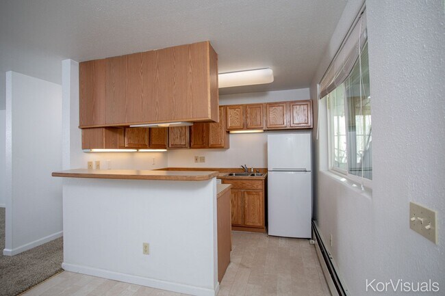 Foto del edificio - 1 BD, 1 BA Apartment Nestled Back on a Cul-de-Sac