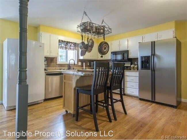Building Photo - 3 br, 3 bath House - 5275 Perry St.