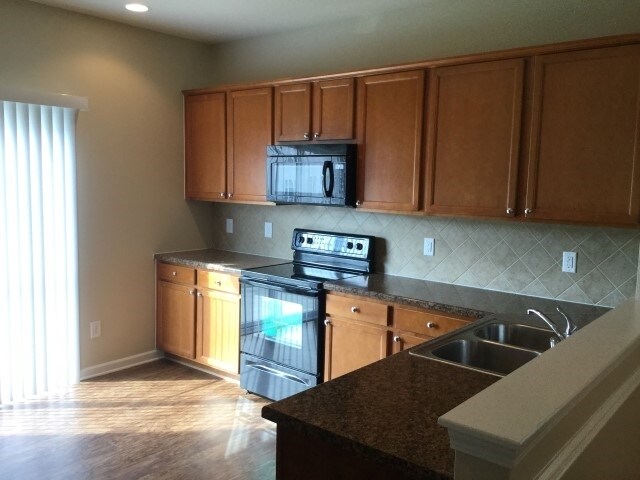 Building Photo - 8018 McKee Dr