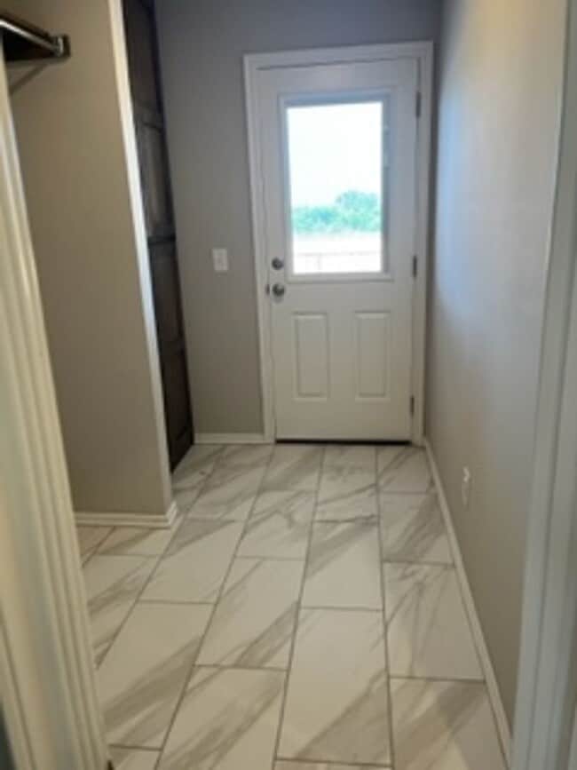 Building Photo - 19533 Conway Dr