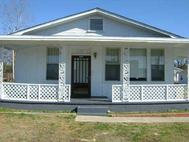 Primary Photo - 111 Hammond Dr