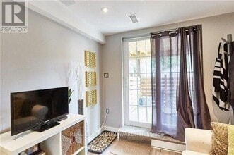 Building Photo - 47 Lowder Pl
