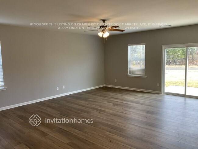 Building Photo - 536 Almere Dr