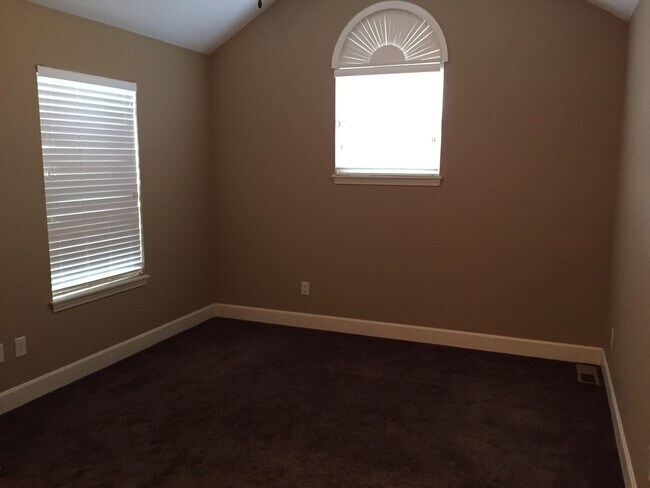 Foto del edificio - 15466 NW 124th St