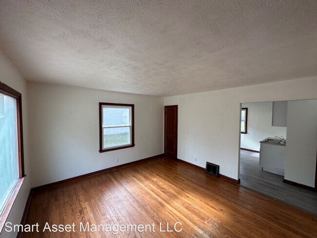 Building Photo - 3 br, 1 bath House - 5035 N 27th St.
