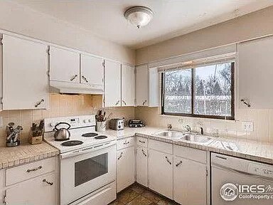 Foto del edificio - 1101 Skyline Dr