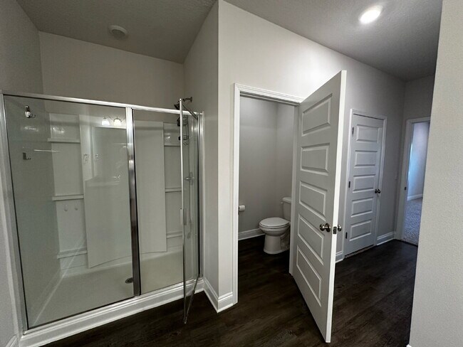 Foto del edificio - Beautiful 4Bed/2Bath New home on Panama Ci...