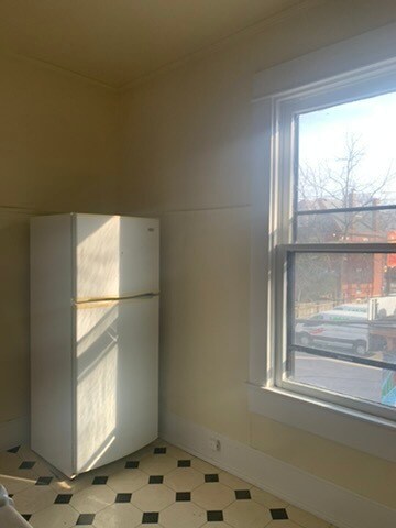 Building Photo - 1280 Highland St