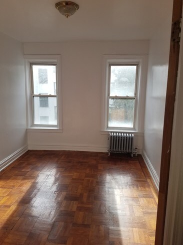 Foto del edificio - 183 Gelston Ave
