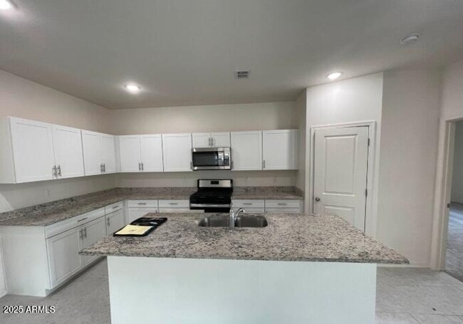 Foto del edificio - 19142 W Elm St