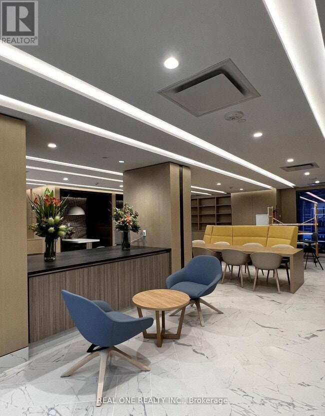 Building Photo - 38 Widmer St