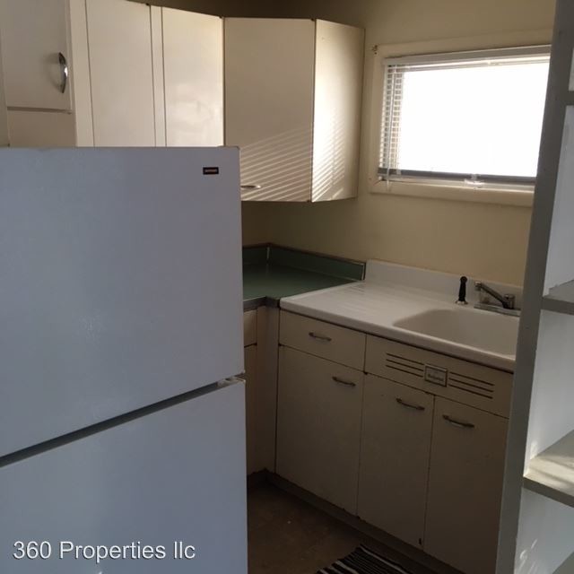 Building Photo - Studio, 1 bath Apartment - 1002 9th St South