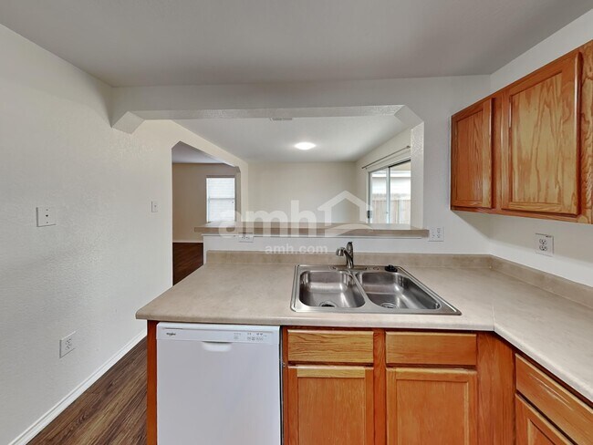 Building Photo - 9315 Juniper Spring