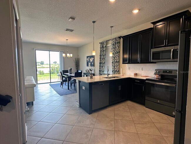 Foto del edificio - 1268 Royal St. George Blvd
