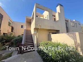 Building Photo - 42 W San Joaquin St