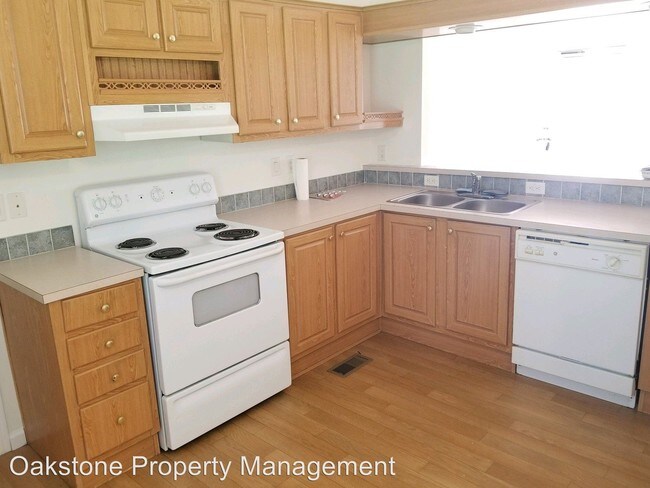 Foto del edificio - 3 br, 2 bath House - 233 Pine Tree