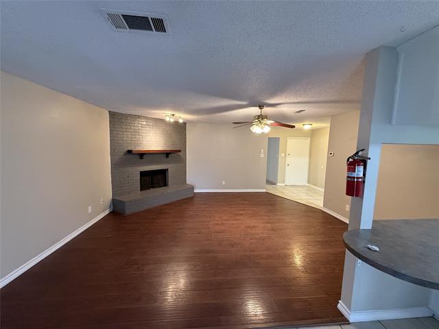 Foto del edificio - 528 Park Center Blvd