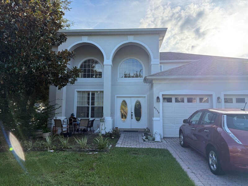 Foto principal - 6530 Lake Pembroke Pl