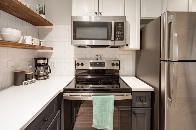 12-web-o-mls-The Vine_19 - The Vine