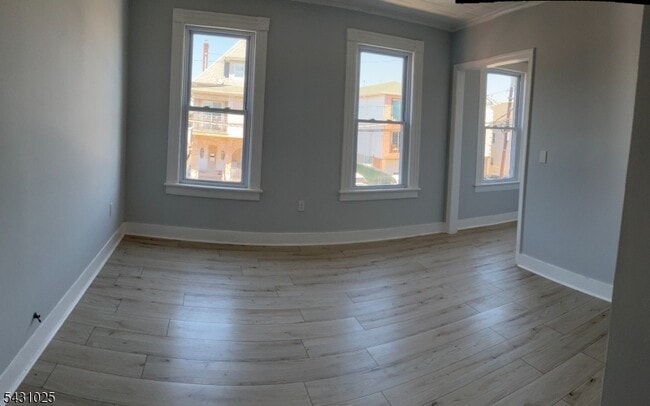 Building Photo - 28 Niles St