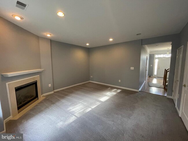 Building Photo - 13626 Flying Squirrel Dr