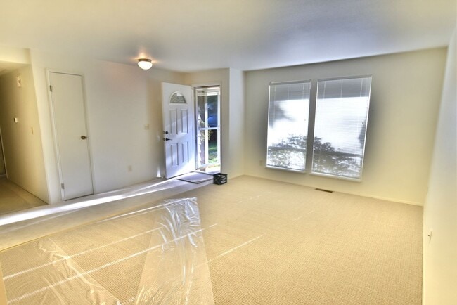 Building Photo - 3Bd/1.75Ba Redmond House