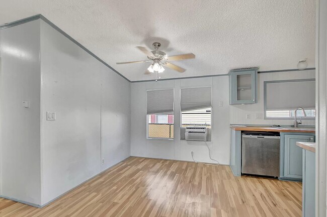 Building Photo - 11904 Anchorage Way