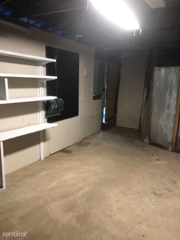 Foto del edificio - 1 br, 1 bath Apartment - 955 S Kendrick St