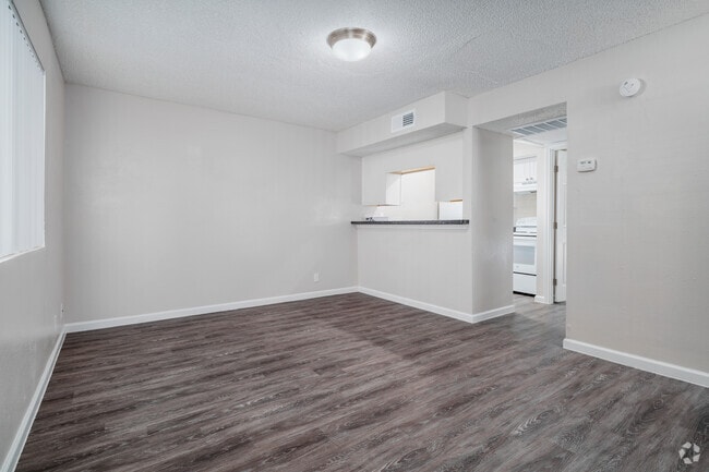 1 habitación, 1 baño, 500 pies cuadrados, sala de estar - Dakota San Antonio