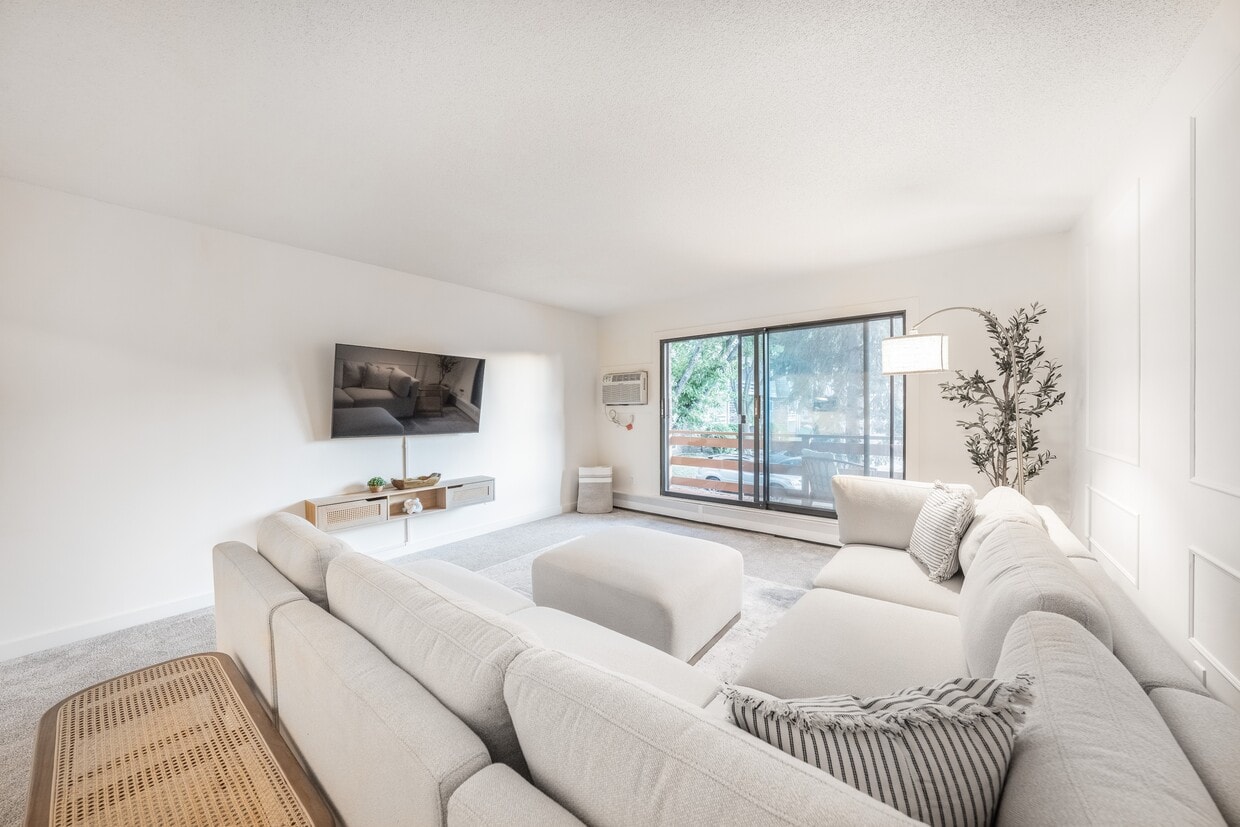 Primary Photo - 4371 Wilshire Blvd