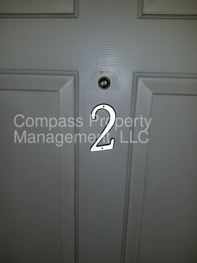 Foto del edificio - $695 - 2 Bed, 1 Bath - East Earl