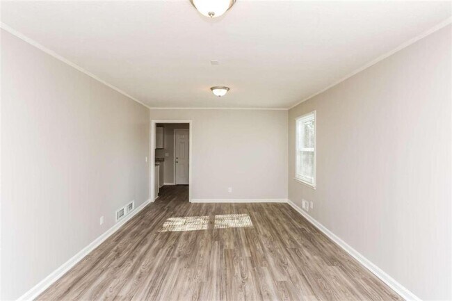 Building Photo - 229 Green Acre Ln