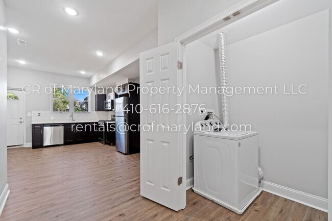 Building Photo - WAITLIST APPLICATIONS ONLY