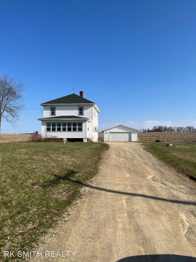 Foto principal - 3 br, 1.5 bath House - 3908 W. Mineral Poi...