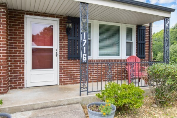 Building Photo - 1716 Merritt Dr