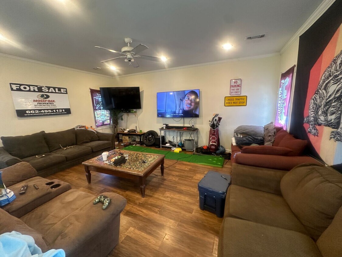 203 Worley St, Starkville, MS 39759 House Rental in Starkville, MS