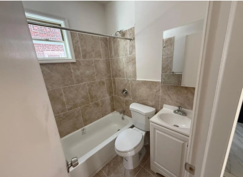Foto del edificio - 867 E 231st St