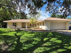 Building Photo - 1876 Mid Ocean Cir