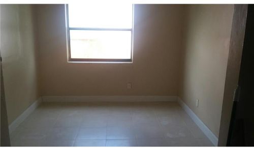 Foto del edificio - 2491 NW 16th Ct
