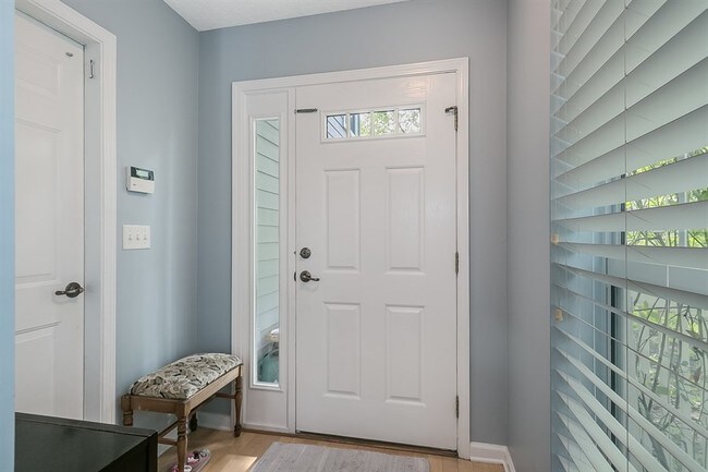 Foto del edificio - 1470 Marshview Ct
