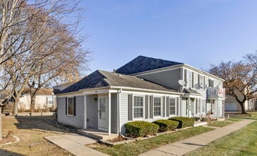 Building Photo - 413 Sidney Ave