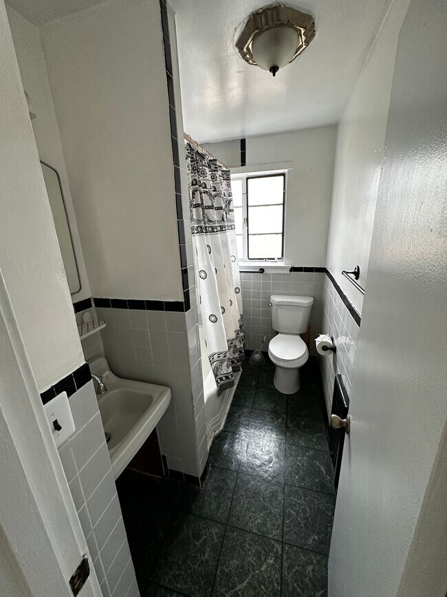 Foto del edificio - 723 E Hunt Rd